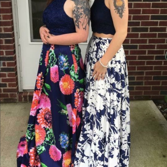 Two piece prom dress - Picture 1 of 3